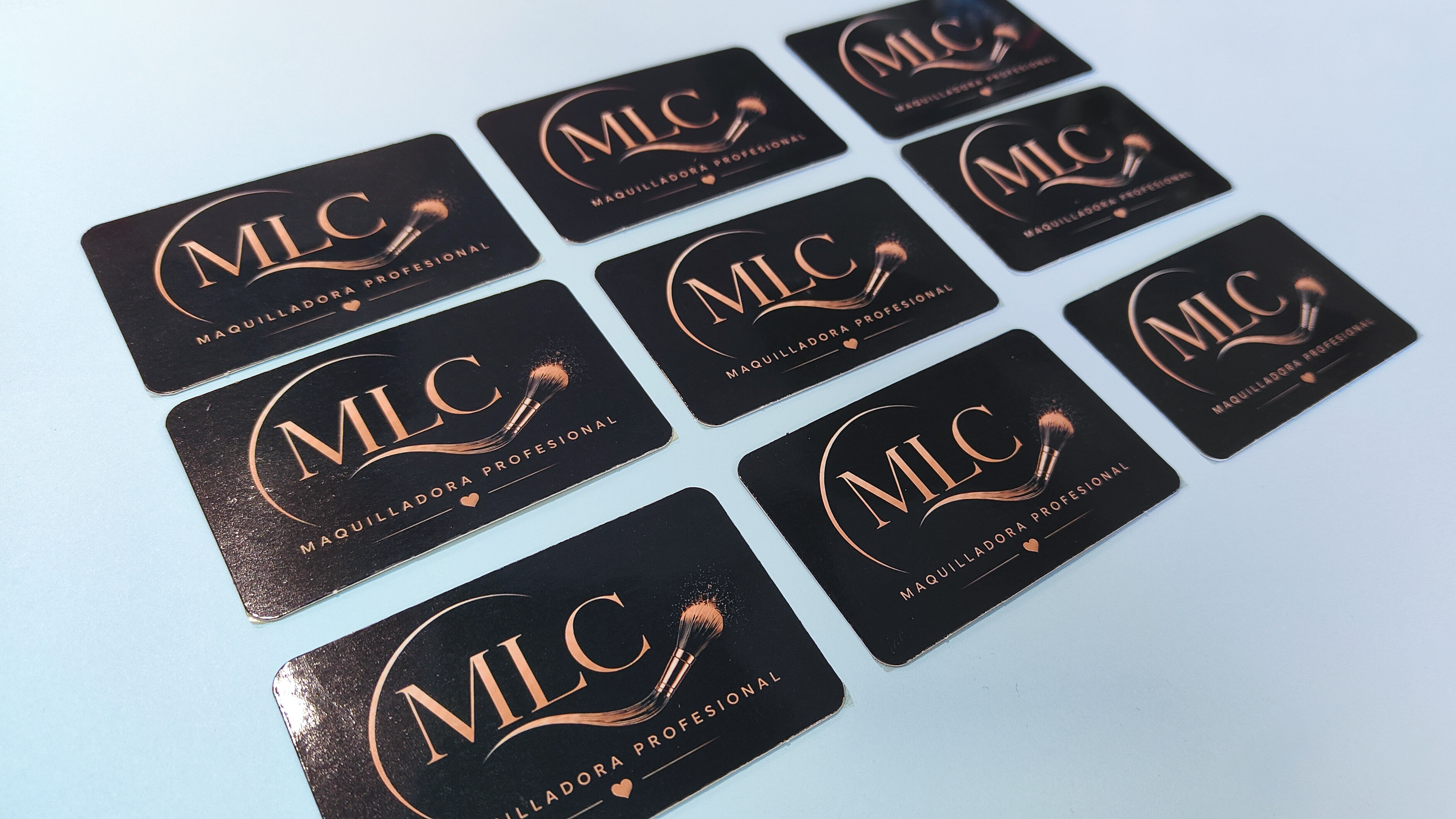 Tarjetas de visita diseñadas para una empresa de maquillaje profesional de Sant Boi